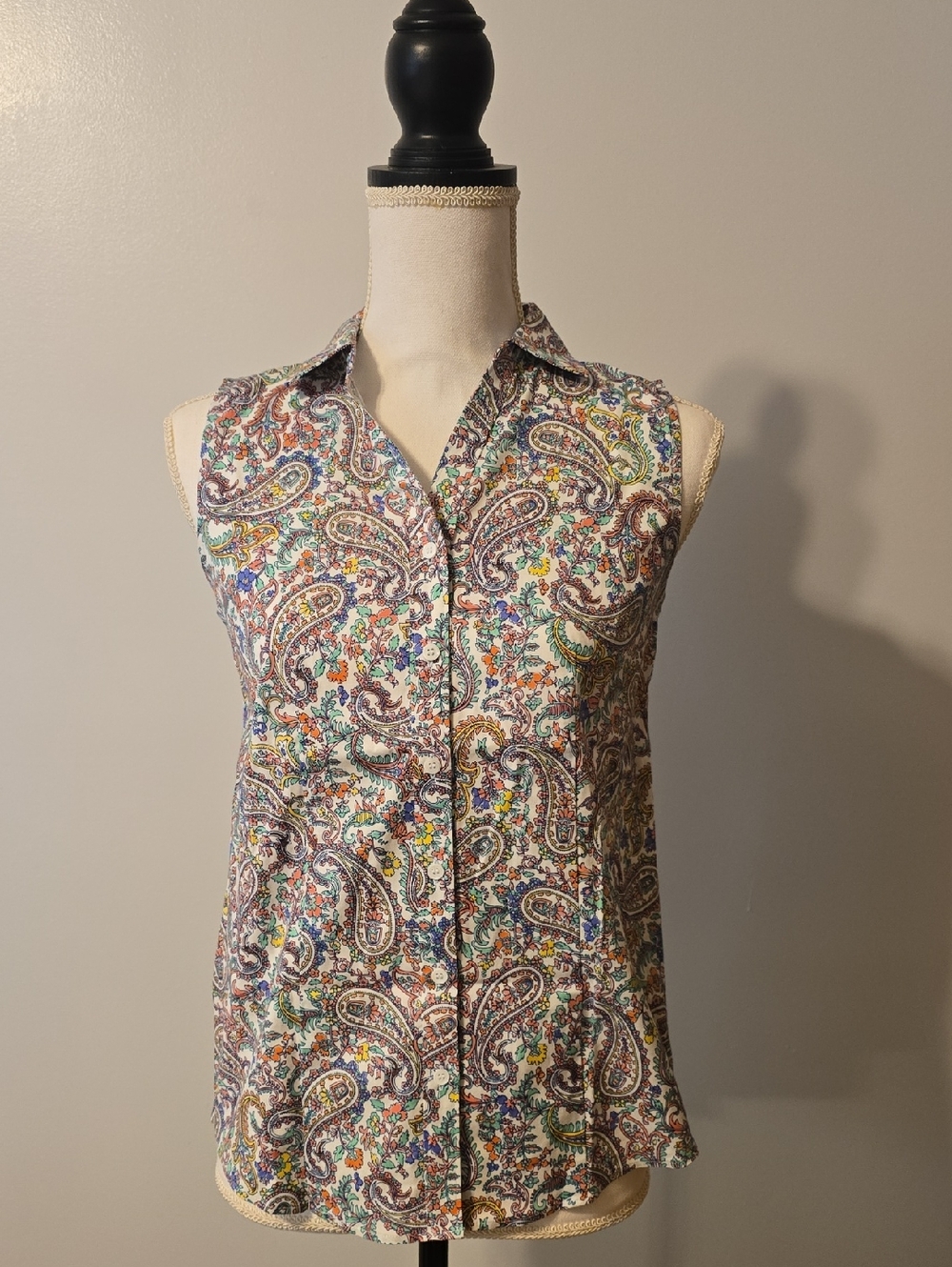 Talbots Multicolor Paisley Sleeveless Button-Front Blouse, size 2P